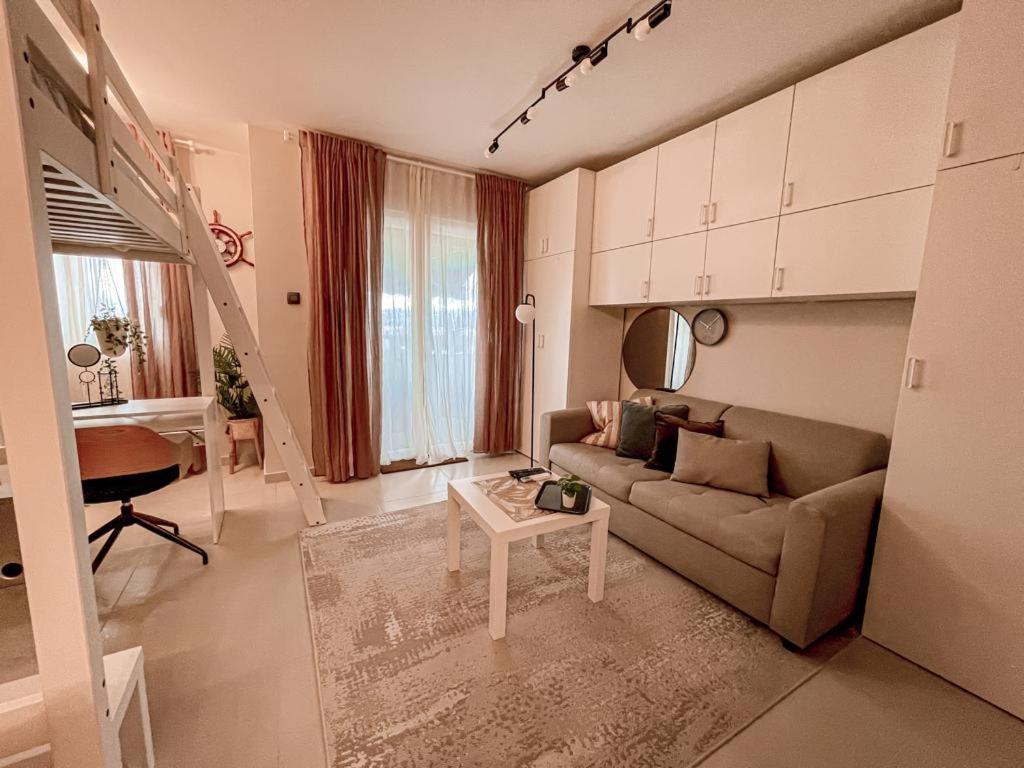 Sunset Apartments Bol Bagian luar foto